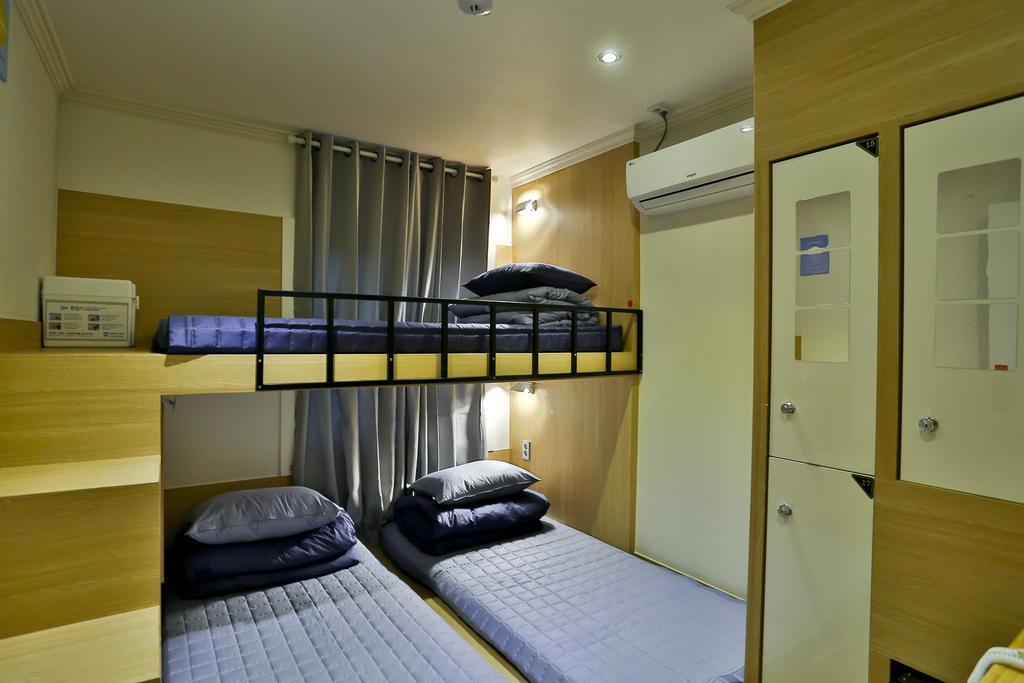 Ezstay-Nampo Busan Exterior photo